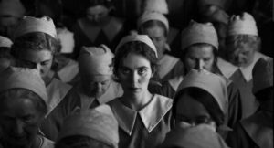 Lire la suite à propos de l’article Pigen Med Nålen / La Jeune Femme à L’aiguille de Magnus Von Horn